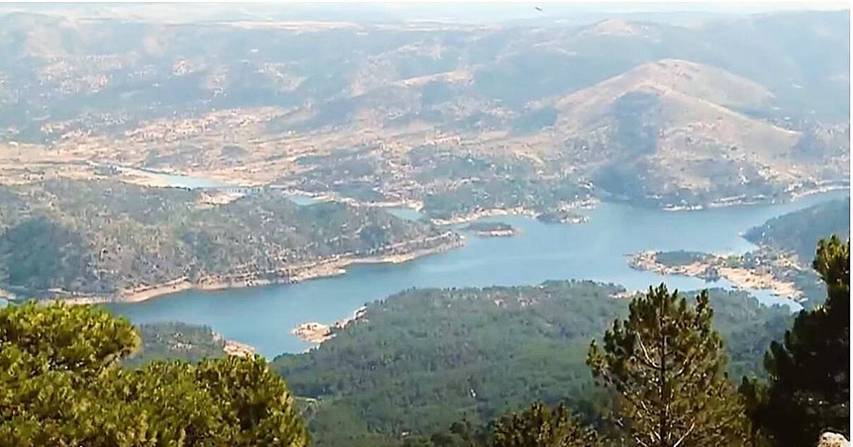 Entre Bosques Y Monta As La Reserva Natural Del Valle De Iruelas En Vila