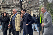 Diputados nacionales de Vox y Ortega Smith en el acto homenaje por las víctimas del 11-M en el Retiro.