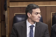 (Foto de ARCHIVO)
Pedro Sánchez y Carlos Cuerpo, en el hemiciclo

EUROPA PRESS
22/4/2026
