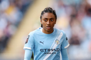La brasileña Kerolin Nicoli, traspaso récord del fútbol femenino
