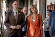 Begoña Gómez con el rector de la Universidad Complutense, Joaquín Goyache