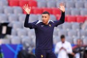 Mbappé, durante un entrenamiento en la presente Eurocopa.