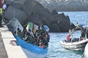 Llegada de un cayuco a Canarias.