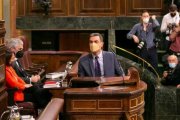 Pedro Sánchez, este miércoles subiendo a la tribuna del Congreso de los Diputados.