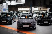 Varios coches en el Salón del Vehículo de Ocasión 2023, en el Recinto Ferial de IFEMA MADRID, a 13 de junio de 2023, en Madrid (España). Más de 3.000 coches seminuevos estarán a la venta del 13 al 18 de junio en el Salón del Vehículo de Ocasión 2023, que se espera que congregue a más de 30.000 habitantes. Según recoge Ifema Madrid en un comunicado, el ranking de vehículos de ocasión más vendidos en España lo ocupan coches más asequibles de marcas generalistas.
13 JUNIO 2023;VEHÍCULOS;COCHES;OCASIÓN;FERIA;EVENTO
Alejandro Martínez Vélez / Europa Press
(Foto de ARCHIVO)
13/6/2023
