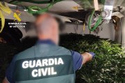 A prisión dos hombres tras desmantelar una plantación de marihuana en un chalet en Calp