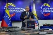 El ministro del Interior de Venezuela, Diosdado Cabello

REMITIDA / HANDOUT por MINISTERIO DEL INTERIOR DE VENEZUELA
Fotografía remitida a medios de comunicación exclusivamente para ilustrar la noticia a la que hace referencia la imagen, y citando la procedencia de la imagen en la firma
14/9/2024