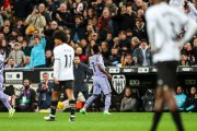 Vinicius celebra un gol en Mestalla.