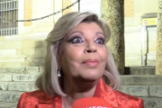 Terelu Campos siempre logra sacarse una nueva e impactante portada de la manga.