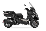 La nueva Piaggio de tres ruedas que permite conducirla con el carnet de conducir ya está aqui.