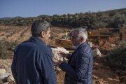 El conseller de Agricultura, Agua, Ganadería y Pesca, Miguel Barrachina y el presidente de la Generalitat, Carlos Mazón