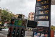 (Foto de ARCHIVO)
El precio del carburante, entre otros, impulsa la subida del la inflación en octubre en Aragón.

REMITIDA / HANDOUT por FABIAN SIMON
Fotografía remitida a medios de comunicación exclusivamente para ilustrar la noticia a la que hace referencia la imagen, y citando la procedencia de la imagen en la firma
02/11/2023