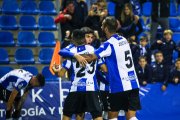 Los jugadores celebran el gol de la victoria ante el CD Alcoyano