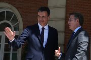 (Foto de ARCHIVO)
Reunión de Pedro Sánchez y Alberto Núñez Feijóo

REMITIDA / HANDOUT por POOL MONCLOA / FERNANDO CALVO
Fotografía remitida a medios de comunicación exclusivamente para ilustrar la noticia a la que hace referencia la imagen, y citando la procedencia de la imagen en la firma
17/7/2018