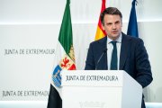 El consejero de Presidencia, Interior y Diálogo Social, Abel Bautista, en rueda de prensa en Mérida.