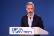 Archivo - El vicesecretario de Economía, Juan Bravo, en rueda de prensa en la sede el PP en una imagen de archivo.