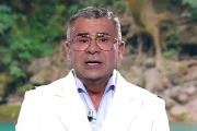 Jorge Javier Vázquez, como el resto de compañeros, alucinó con las declaraciones de Laura Cuevas.