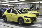(Foto de ARCHIVO)
Uno de los coches que se fabrica en la planta de Stellantis en Figueruelas (Zaragoza).

RAMÓN COMET - EUROPA PRESS
17/1/2025
