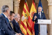 El presidente del Gobierno de Aragón, Jorge Azcón, durante su discurso institucional del Día de Aragón.

REMITIDA / HANDOUT por FABIÁN SIMÓN/GOBIERNO DE ARAGÓN
Fotografía remitida a medios de comunicación exclusivamente para ilustrar la noticia a la que hace referencia la imagen, y citando la procedencia de la imagen en la firma
23/4/2025