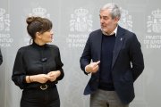Archivo - La ministra de Juventud e Infancia, Sira Rego, y el presidente del Gobierno de Canarias, Fernando Clavijo.