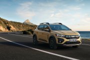 Archivo - El Dacia Sandero y Toyota, líderes en ventas en el mes de mayo por tipo de modelo y marca más popular.
