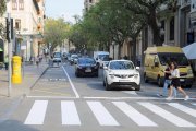 (Foto de ARCHIVO)
Varios coches circulan por la ciudad de Alicante, en una imagen de archivo