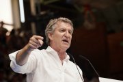 El líder del PP, Alberto Núñez Feijóo, durante un acto de partido en defensa de "la democracia", a 15 de junio de 2025 en Málaga.