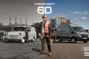 Ford celebra los 60 años de su furgoneta Transit en pleno auge de sus versiones electrificadas.