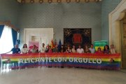 Celebración del mes del orgullo en el Ayuntamiento de Alicante