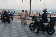 Policia Local en Playa del Postiguet. Imagen de archivo