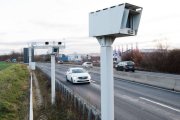 Imagen ilustrativa de un radar de tramo; el más multón de Cantabria en 2024 se ubica en el km 195 de la A-67, aunque no corresponde al de la imagen.