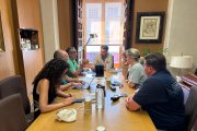 Reunión del Cecopal

REMITIDA / HANDOUT por AYUNTAMIENTO DE ELCHE
Fotografía remitida a medios de comunicación exclusivamente para ilustrar la noticia a la que hace referencia la imagen, y citando la procedencia de la imagen en la firma
16/8/2025