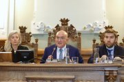 El alcalde de Valladolid, el 'popular' Jesús Julio Carnero, en el Pleno extraordinario celebrado este viernes.

REMITIDA / HANDOUT por AYUNTAMIENTO DE VALLADOLID
Fotografía remitida a medios de comunicación exclusivamente para ilustrar la noticia a la que hace referencia la imagen, y citando la procedencia de la imagen en la firma
14/11/2025