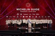 Un momento de la gala de presentación la Guía Michelin 2026.

REMITIDA / HANDOUT por GUÍA MICHELIN
Fotografía remitida a medios de comunicación exclusivamente para ilustrar la noticia a la que hace referencia la imagen, y citando la procedencia de la imagen en la firma
25/11/2025
