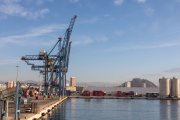 Imagen del Puerto de Alicante.

REMITIDA / HANDOUT por PUERTOS DEL ESTADO
Fotografía remitida a medios de comunicación exclusivamente para ilustrar la noticia a la que hace referencia la imagen, y citando la procedencia de la imagen en la firma
25/11/2025