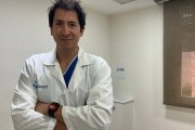 Alexis Idrovo, especialista en Aparato Digestivo, alerta sobre los errores más comunes que dañan la salud gastrointestinal durante las fiestas navideñas.