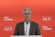 El presidente de la Comisión Gestora del PSOE de Extremadura, José Luis Quintana