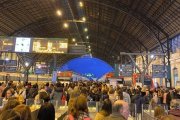 Viajeros en la Estación del Norte de Valencia

REMITIDA / HANDOUT por INDIGNATS AMB RENFE
Fotografía remitida a medios de comunicación exclusivamente para ilustrar la noticia a la que hace referencia la imagen, y citando la procedencia de la imagen en la firma
10/1/2020