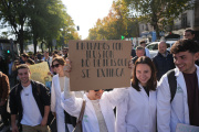 Médicos durante la manifestación convocada por el Sindicato Médico de Sevilla.