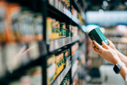Leer la etiqueta antes de comprar es el primer paso para elegir una conserva con criterio y no solo por precio