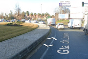 Glorieta de Louvière en Córdoba donde ha muerto un motorista en un accidente con un camión.