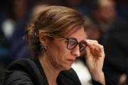 (Foto de ARCHIVO)
La ministra de Sanidad, Mónica García, inaugura la jornada por el Día de la Cero Discriminación 'VIH, comunicación y arte frente al estigma', a 9 de marzo de 2026, en Madrid (España).

Alejandro Martínez Vélez / Europa Press
09/3/2026