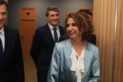 (Foto de ARCHIVO)
La vicepresidenta primera del Gobierno y ministra de Hacienda, María Jesús Montero, a la llegada al acto de la firman el convenio de colaboración para la cesión del suelo que permitirá la construcción del nuevo hospital de Cádiz. A 20 de marzo del 2026 en Cádiz (Andalucía. España).

Nacho Frade / Europa Press
20/3/2026