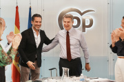 Feijóo y Borja Semper en el Comité de dirección del PP

REMITIDA / HANDOUT por DAVID MUDARRA/PP
Fotografía remitida a medios de comunicación exclusivamente para ilustrar la noticia a la que hace referencia la imagen, y citando la procedencia de la imagen en la firma
04/5/2026