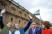 Moreno-Feijóo vs Sánchez-Montero. La carrera por Andalucía entra en su recta final