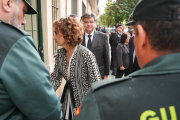 La socialista María Jesús Montero durante el funeral por la muerte de dos guardias civiles en Huelva.