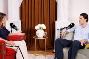 Mar Flores entrevista a su hijo Carlo Costanzia para su podcast: todo queda en casa.