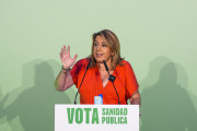 La senadora del PSOE y expresidenta de la Junta de Andalucía, Susana Díaz, durante un acto público de campaña. A 13 de mayo de 2026 en Sevilla (Anda.
