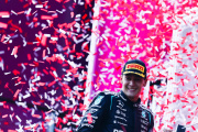 George Russell celebra su victoria en el Gran Premio de Austria de Fórmula 1 2026 en el Red Bull Ring. (Photo by Mark Thompson/Getty Images)