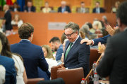 El portavoz del grupo parlamentario Vox en Andalucía, Manuel Gavira, tras intervenir en la segunda jornada del debate de investidura.